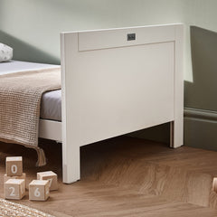 Silver Cross Bromley 2 piece White nursery set with with Convertible Cot Bed and Dresser